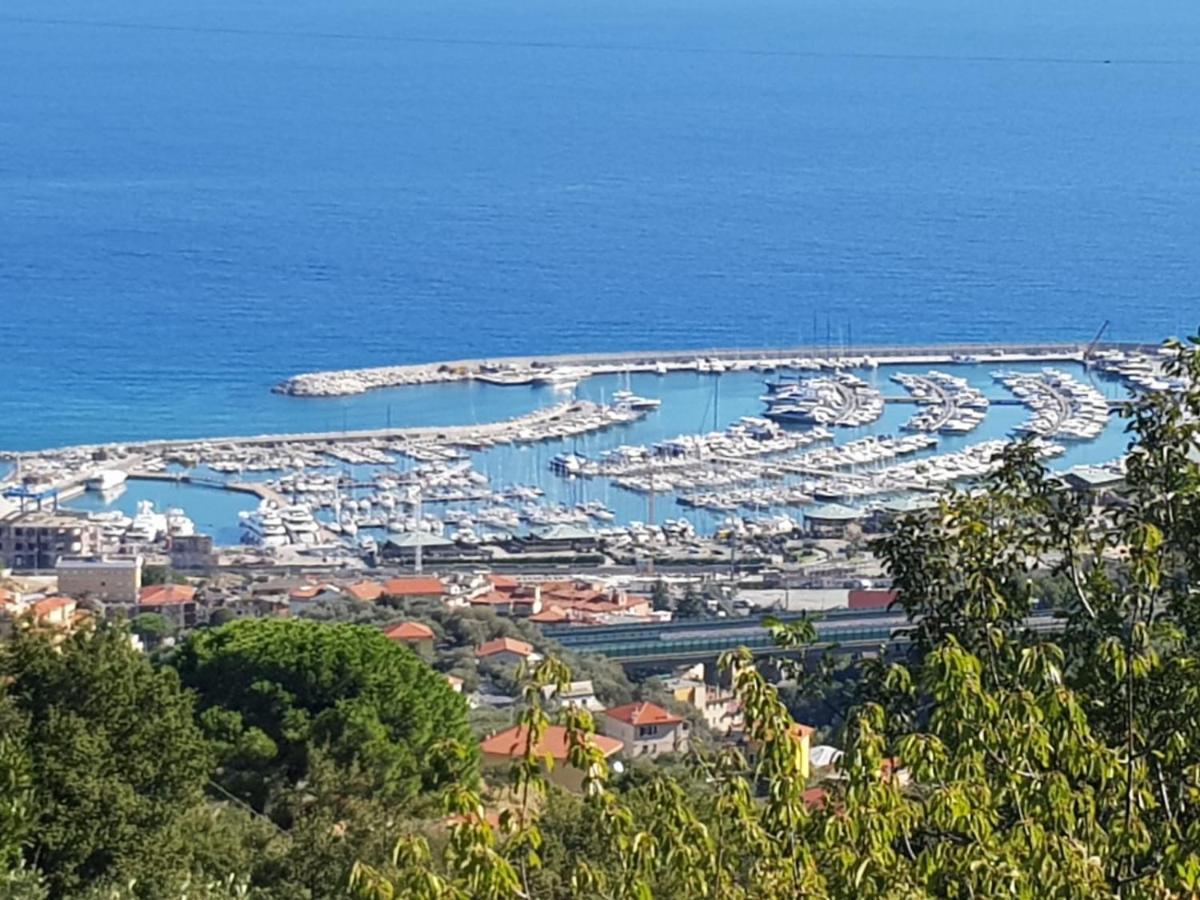 Tra Gli Ulivi Da Giacinta Appartement Varazze Buitenkant foto